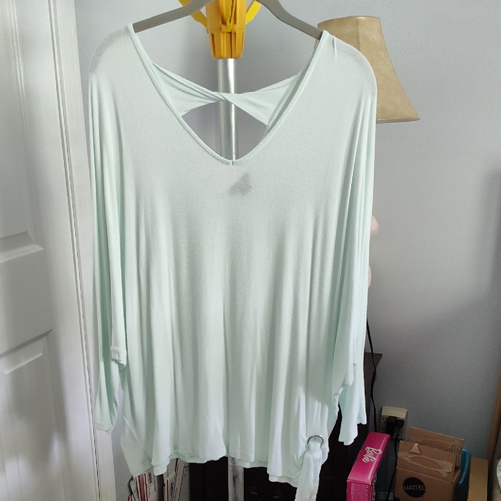 New Directions Green Tunic V-Neck Long Sleeve